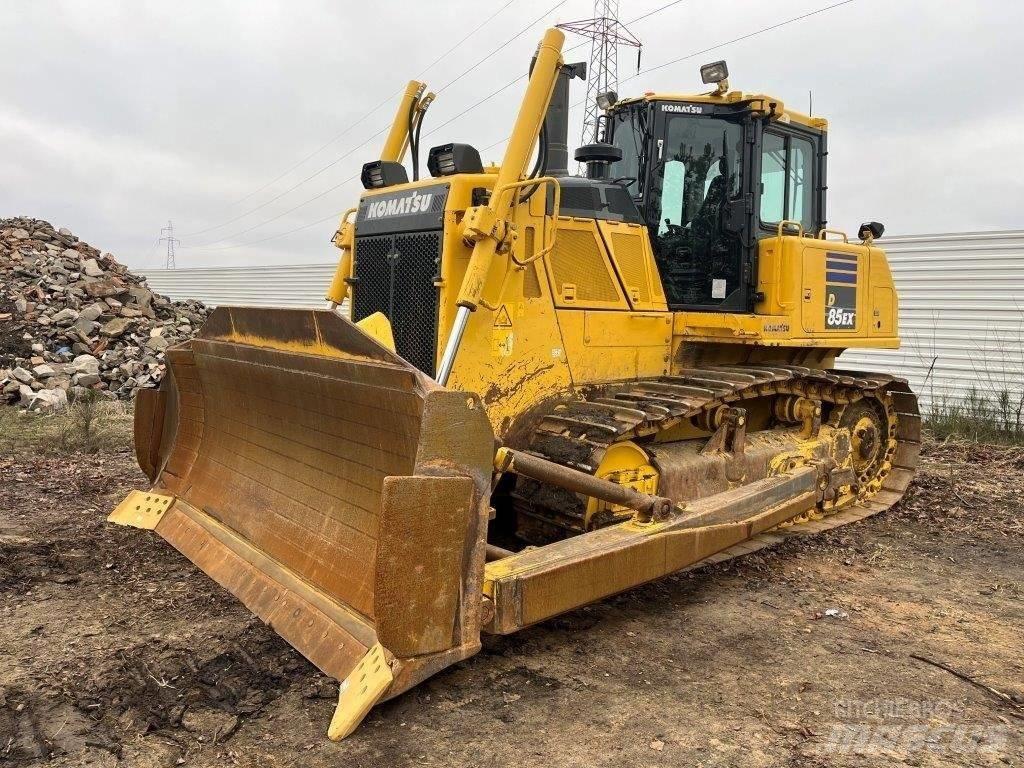 Komatsu D85EX-18 Pásové dozéry
