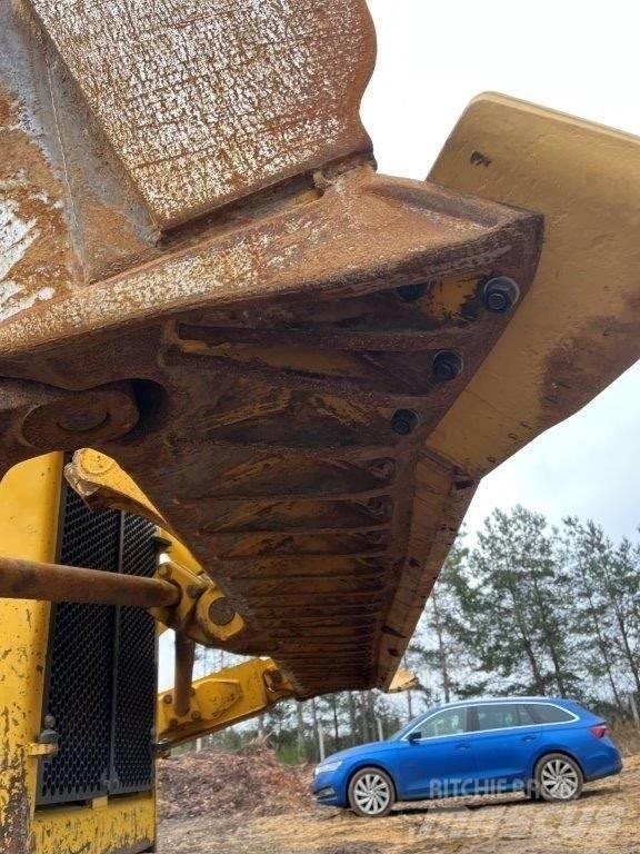 Komatsu D85EX-18 Pásové dozéry
