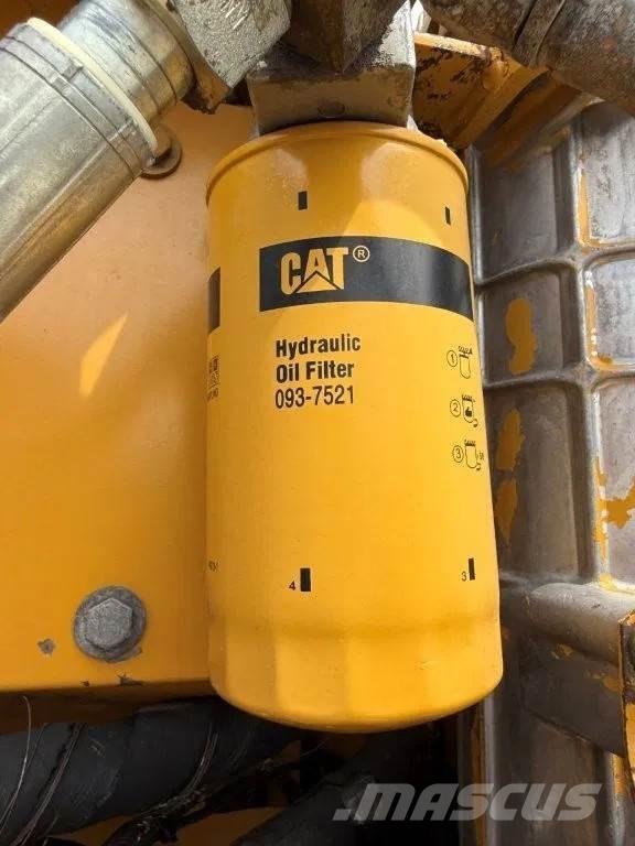 CAT 320CL Pásové rýpadlá