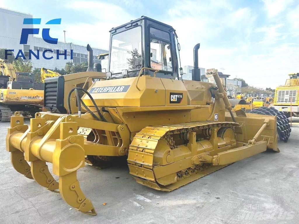 CAT D 7 G Pásové dozéry