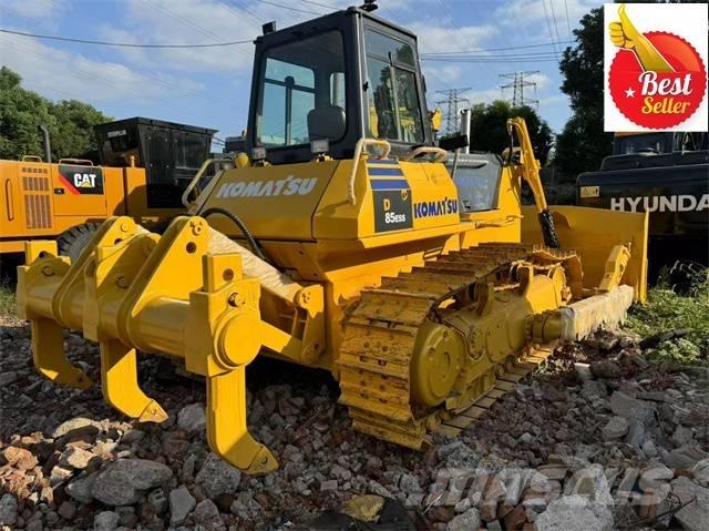 Komatsu D 85 EX Pásové dozéry