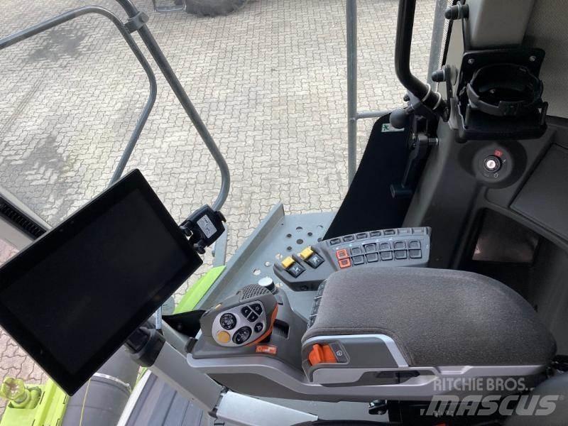 CLAAS LEXION 5300 Kombinované zberacie stroje