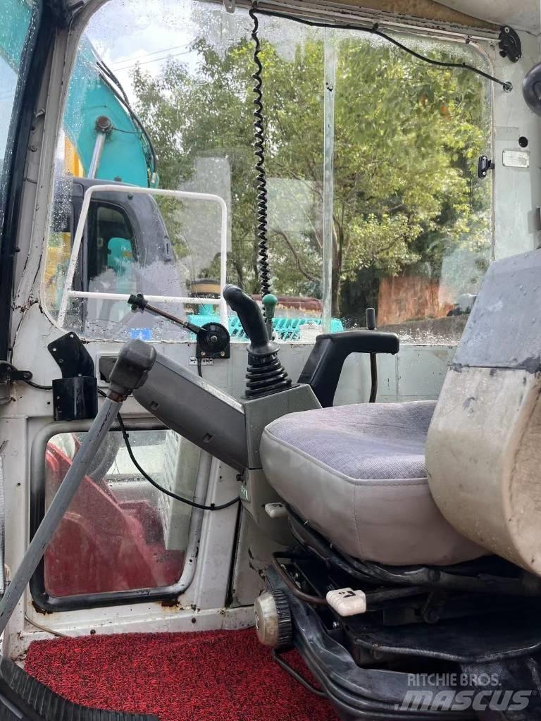Takeuchi TB175C Pásové rýpadlá