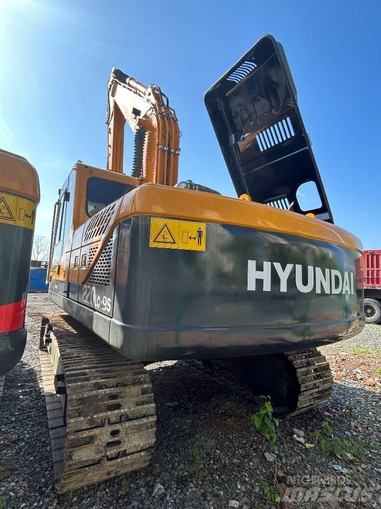 Hyundai 220LC-9S Pásové rýpadlá