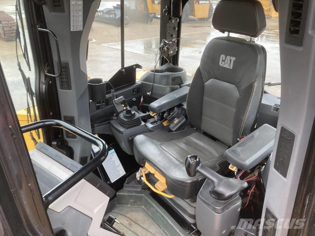 CAT D 6 LGP Pásové dozéry