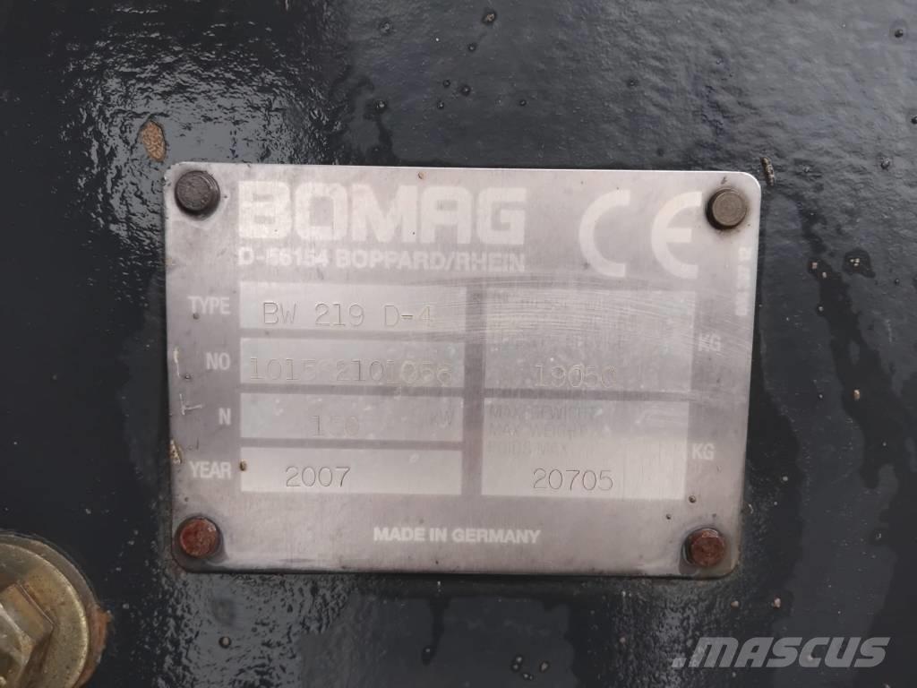 Bomag BW 219 D-4 Ťahačové valce