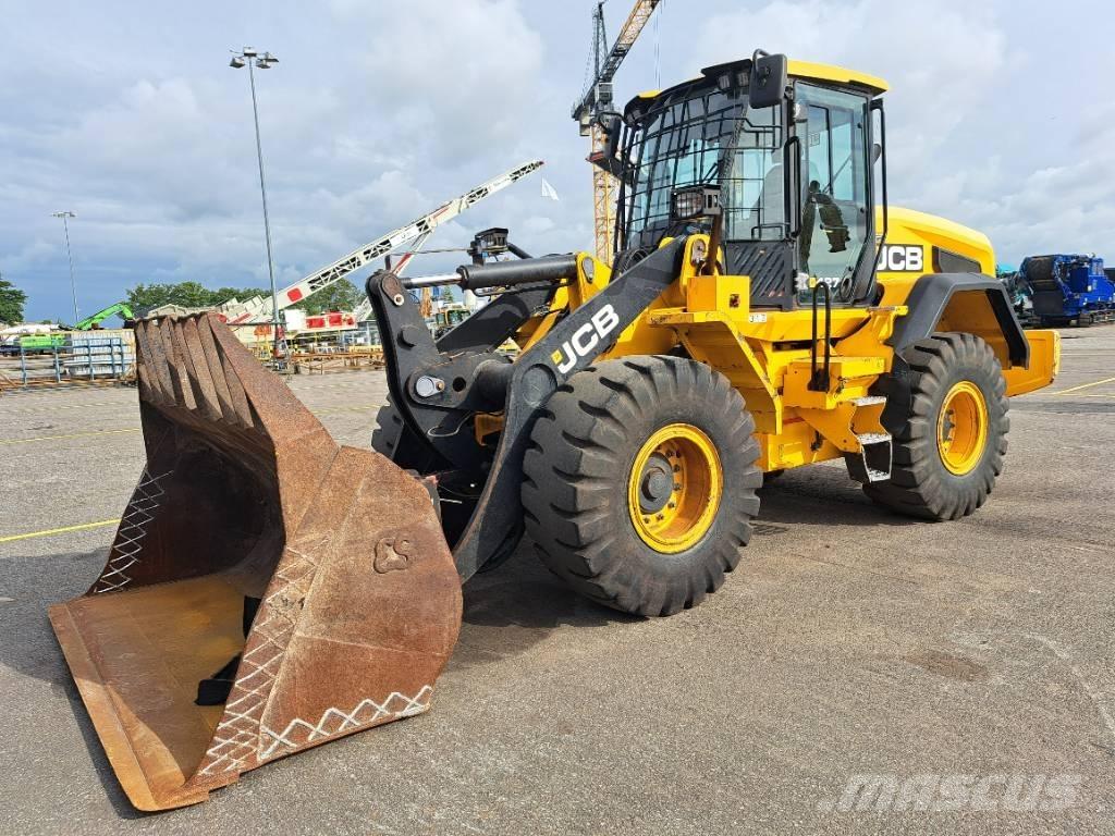 JCB 427 ZX Kolesové nakladače