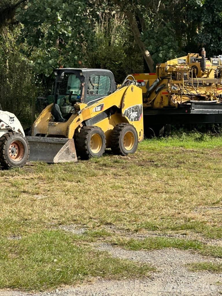 CAT 248C Šmykom riadené nakladače