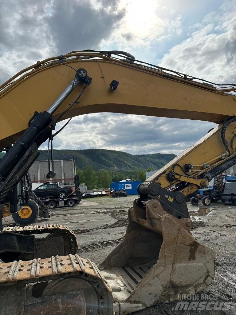 CAT 336 E Pásové rýpadlá
