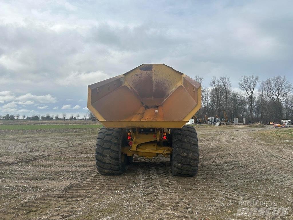 CAT 730 C Kĺbové nákladné autá