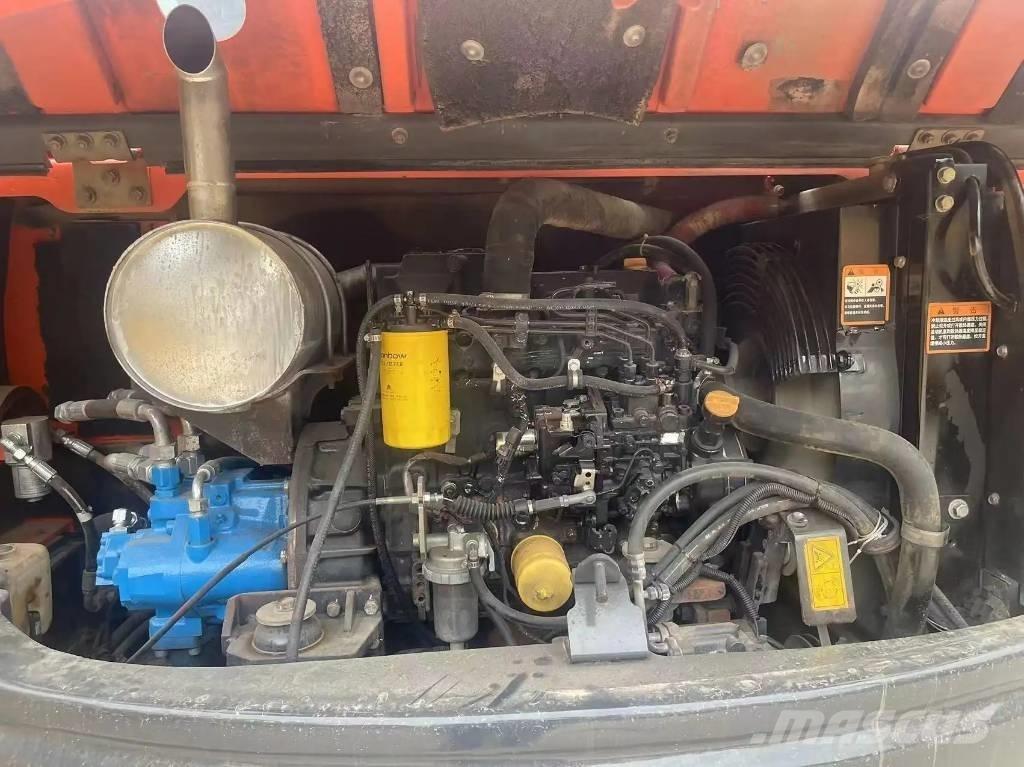 Doosan DX80 Midi rýpadlá 7 t - 12 t