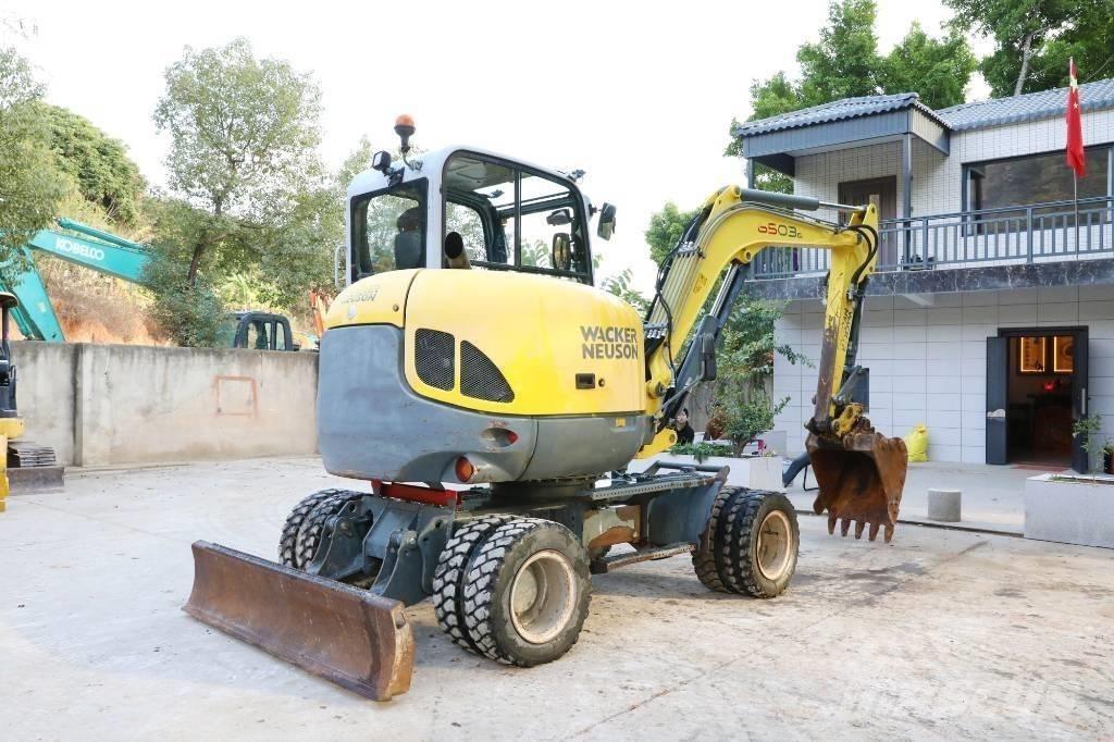 Wacker Neuson 6503 Kolesové rýpadlá