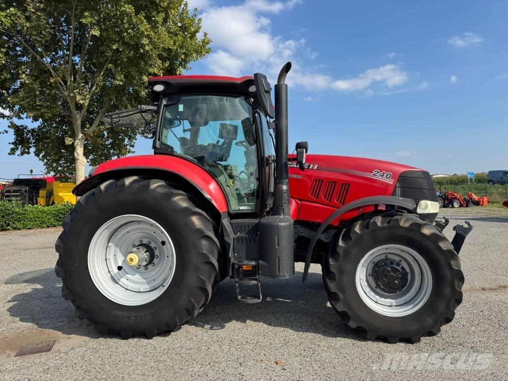 Case IH Puma 240 CVX Traktory