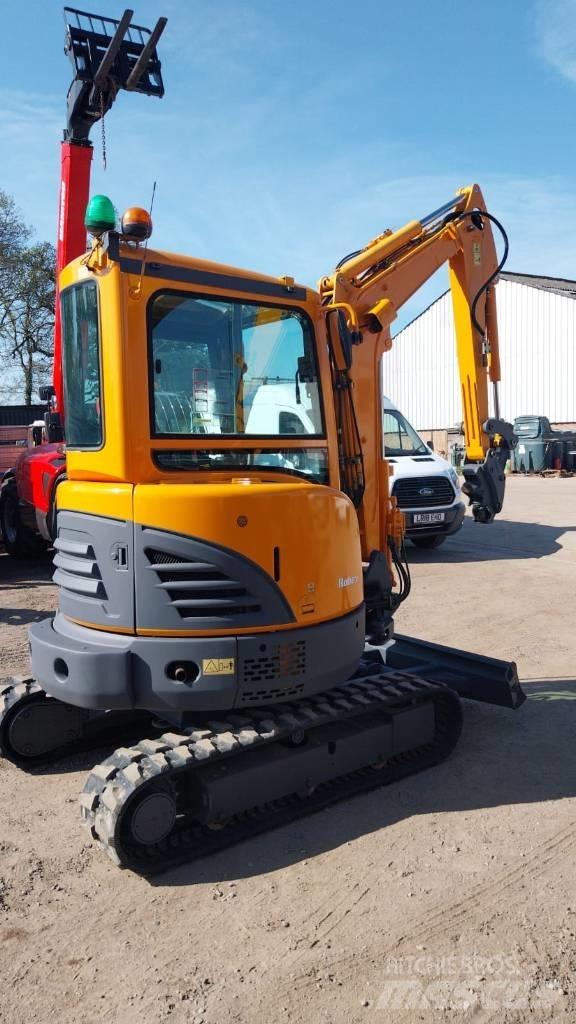 Hyundai X30Z-9AK Midi rýpadlá 7 t - 12 t