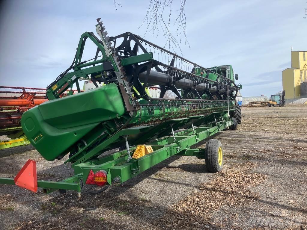 John Deere 670i Kombinované zberacie stroje