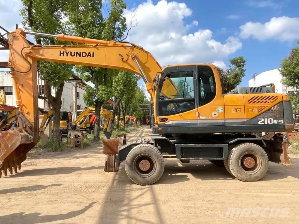 Hyundai R210W-9 Kolesové rýpadlá