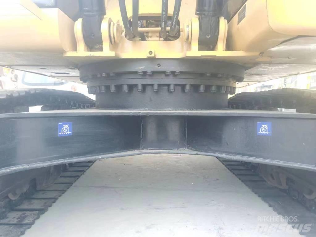 CAT 320 C Pásové rýpadlá