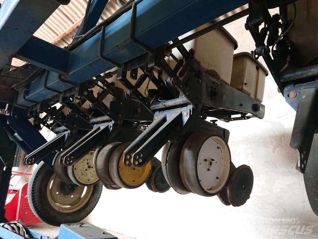 Kinze 2300 Presné sejačky