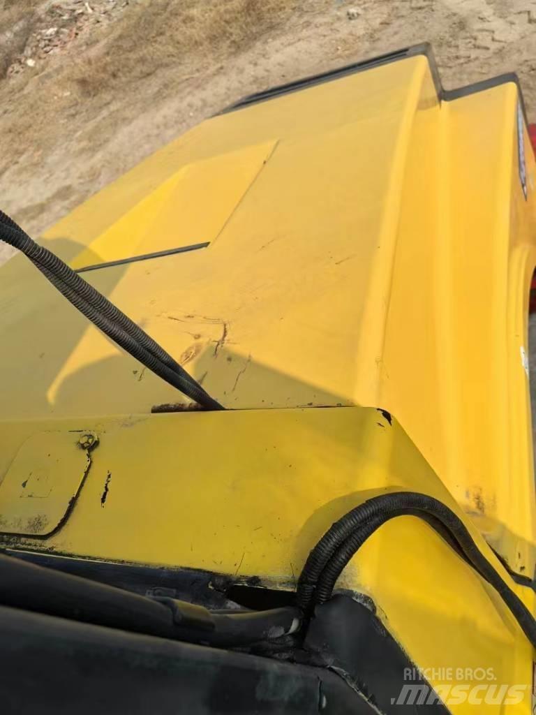 Dynapac 610AC Kombinované valce