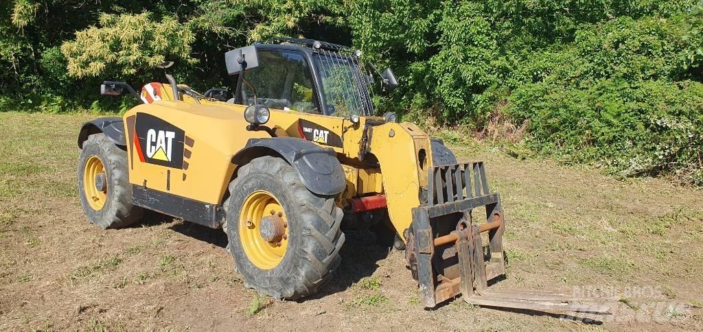 CAT TH 407 C Teleskopické manipulátory