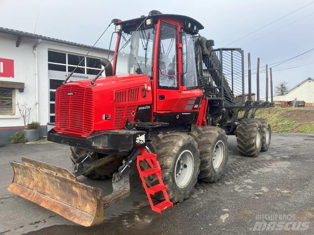 Komatsu 845 Lesné traktory