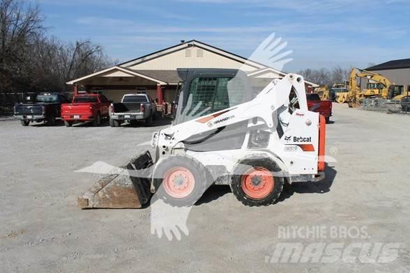 Bobcat S590 Šmykom riadené nakladače