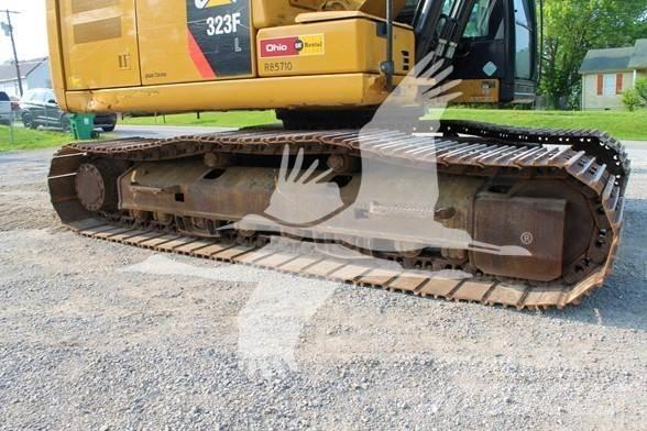 CAT 323FL Pásové rýpadlá