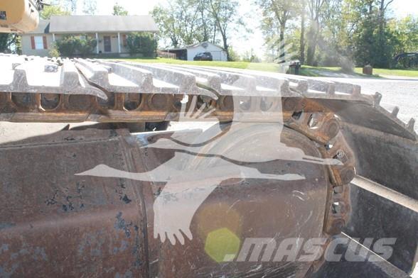 CAT 325DL Pásové rýpadlá