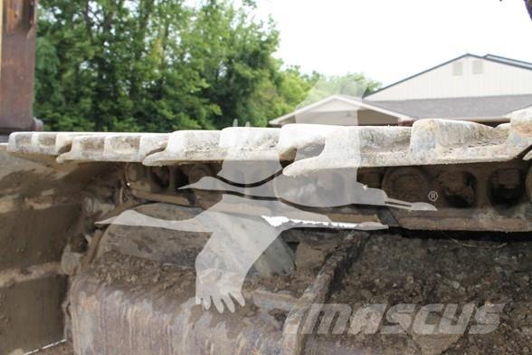 CAT 330BL Pásové rýpadlá