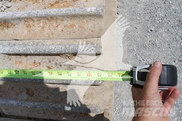 CAT 330DL Pásové rýpadlá