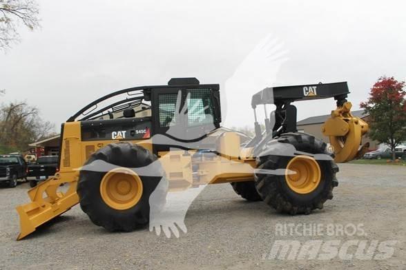 CAT 545C Skiddery