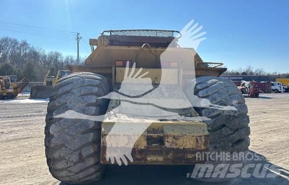 CAT 615C II Skrejpre