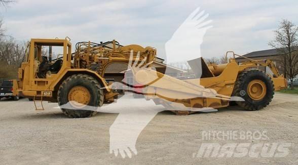 CAT 621F Skrejpre