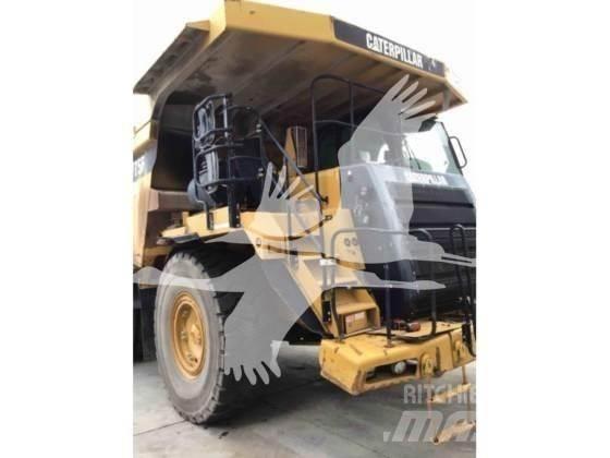 CAT 775F Kĺbové nákladné autá