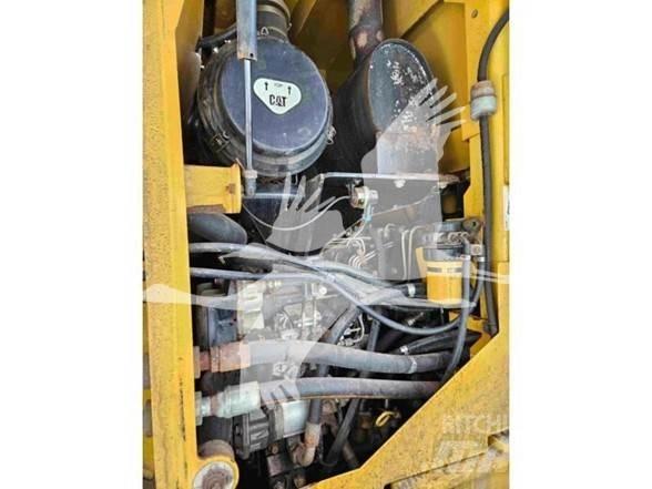 CAT 924G Kolesové nakladače