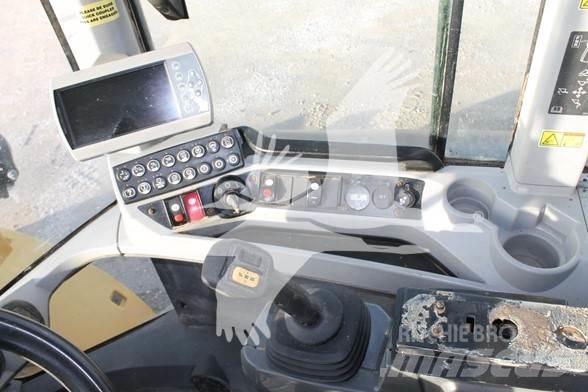 CAT 924K Kolesové nakladače