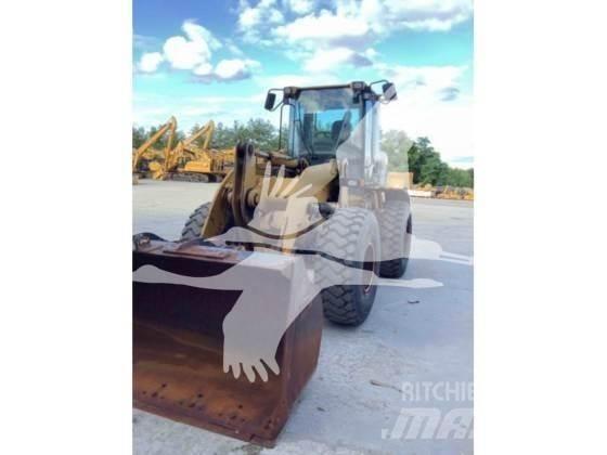CAT 928G Kolesové nakladače