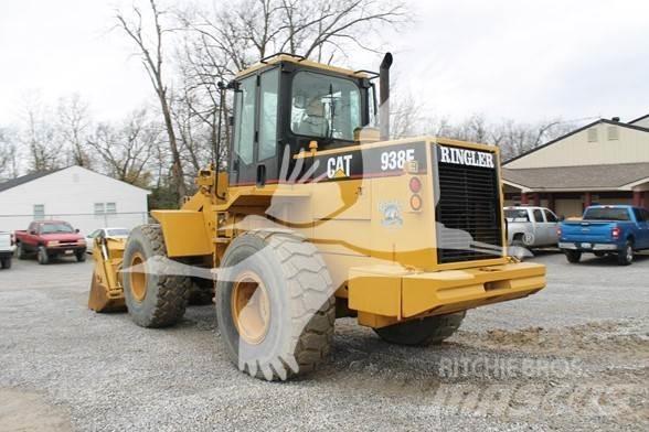 CAT 938F Kolesové nakladače