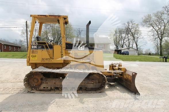 CAT D3C III Pásové dozéry
