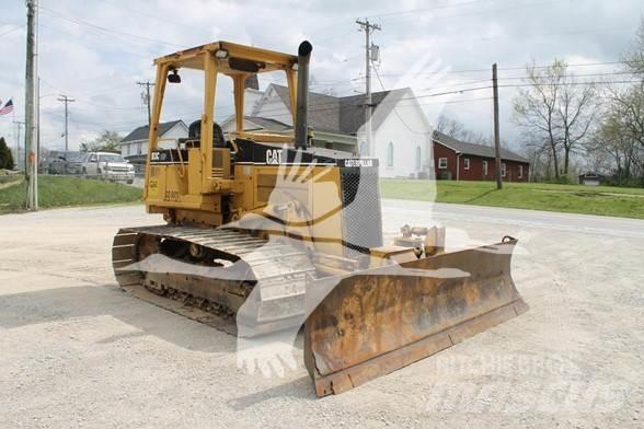 CAT D3C III Pásové dozéry