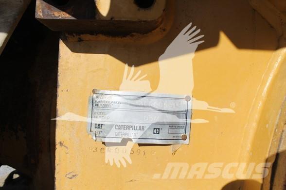 CAT D5M LGP Pásové dozéry