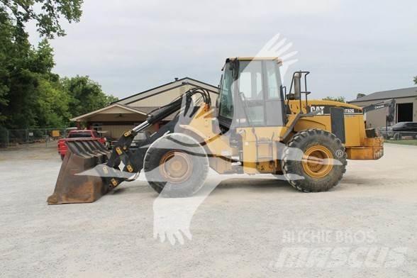 CAT IT62G Kolesové nakladače