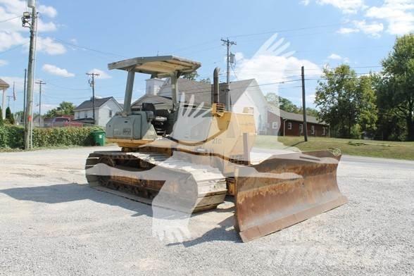 Komatsu D41P-6 Pásové dozéry