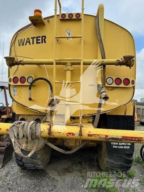 Volvo A25B Cisterny na vodu