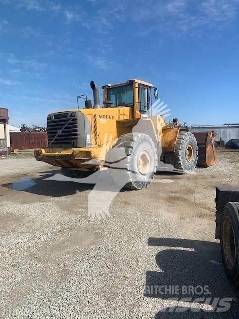 Volvo L220F Kolesové nakladače