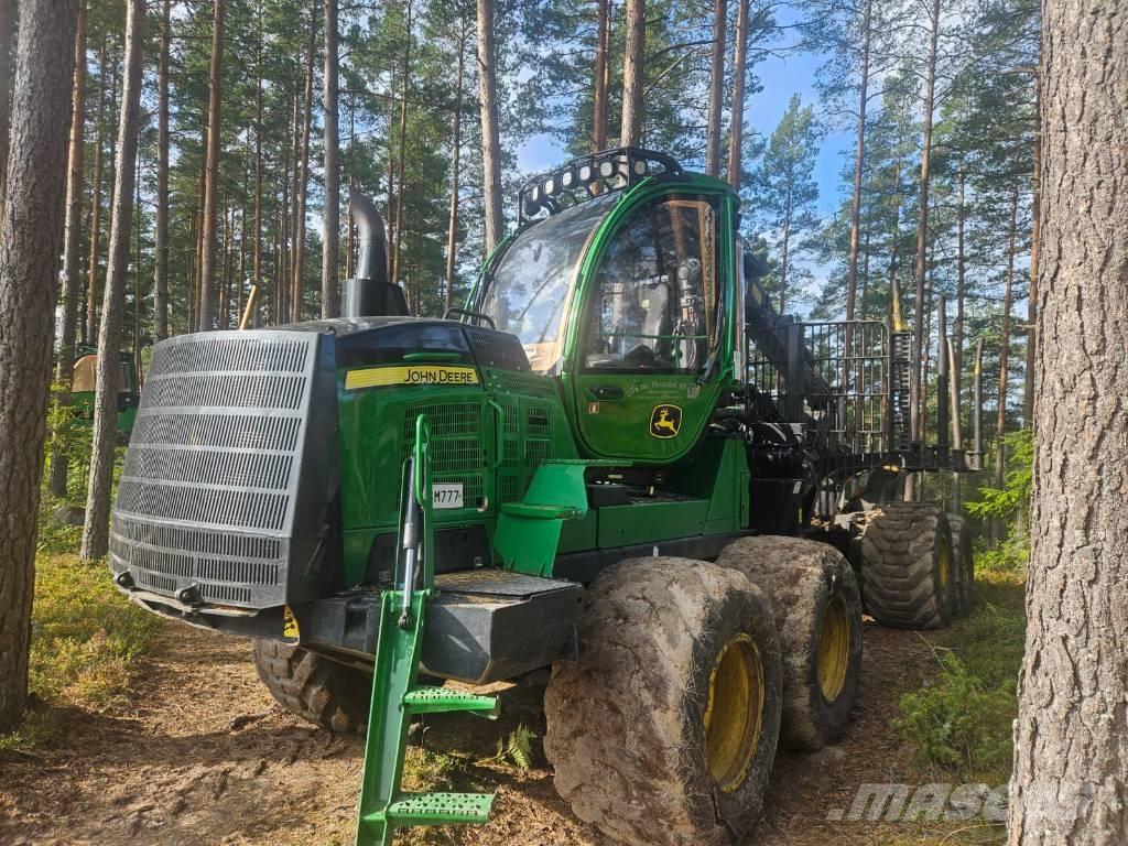 John Deere 1510G Lesné traktory