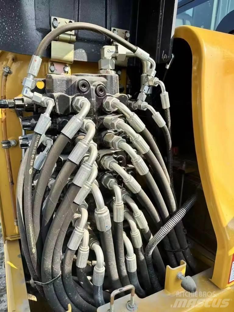 XCMG XE 60 DA Pásové rýpadlá
