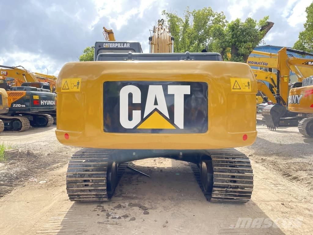 CAT 320D2 Pásové rýpadlá