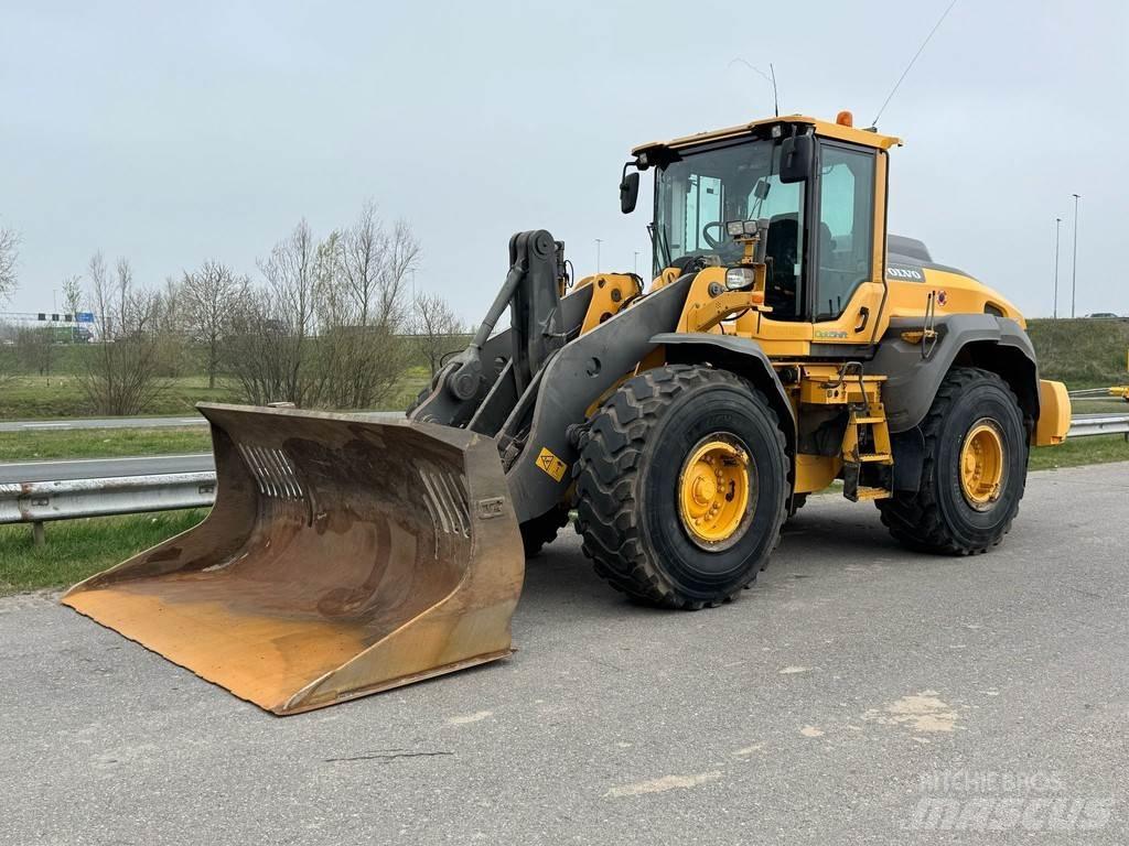 Volvo L110H Kolesové nakladače