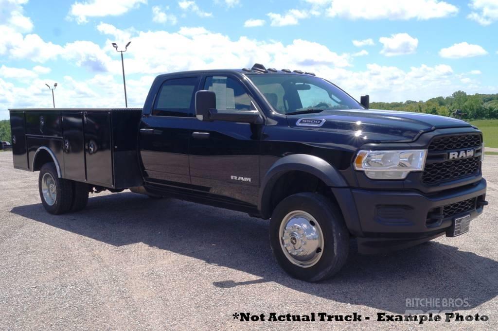 RAM 5500 TRADESMAN Nakladacia/sklápacia bočnica